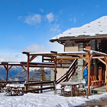 Chacaril Hotel 2*